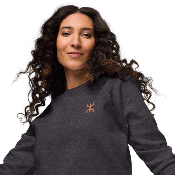 Yaz ⵣ Organic raglan sweatshirt - Image 4